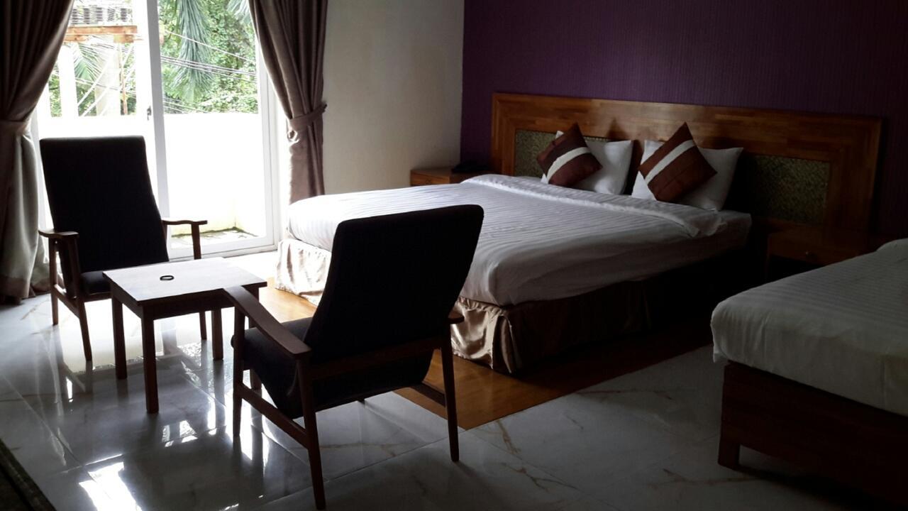 Hotel 9 Mile Yangon Exteriör bild